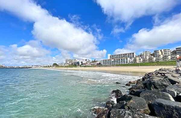 oceanfront condos on the Esplanade of Redondo Beach
